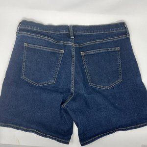 Gap Women’s Girlfriend Jean Shorts Mid-Rise Size 14